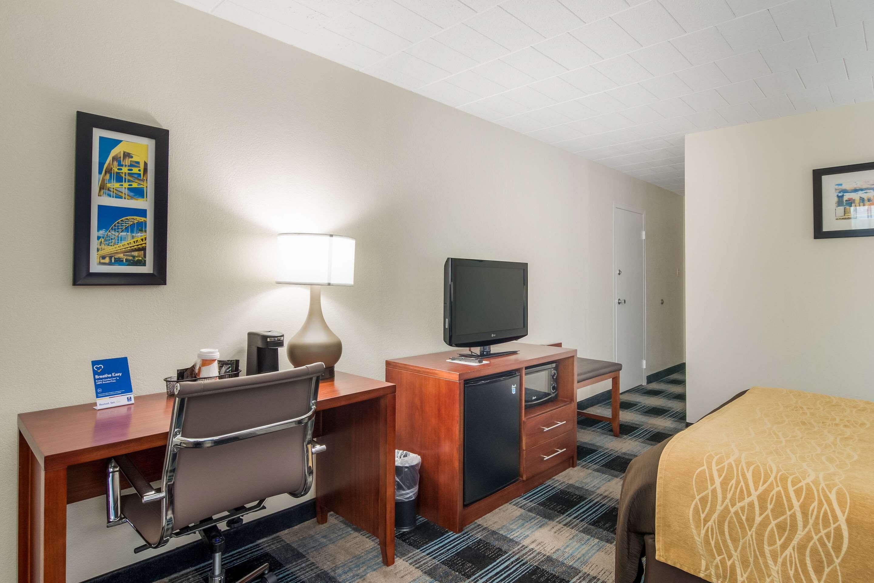 Mainstay Suites Verona Exterior photo