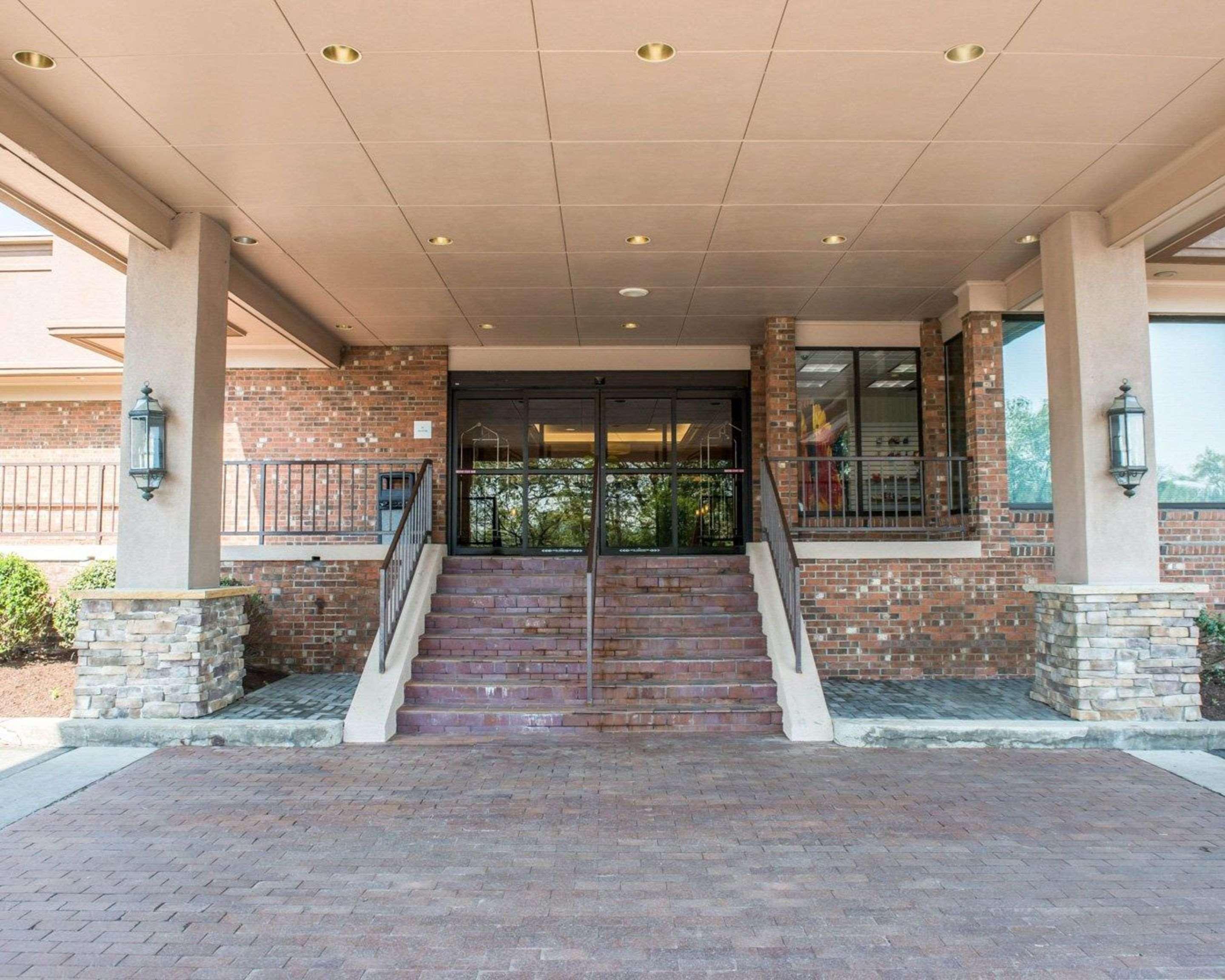 Mainstay Suites Verona Exterior photo